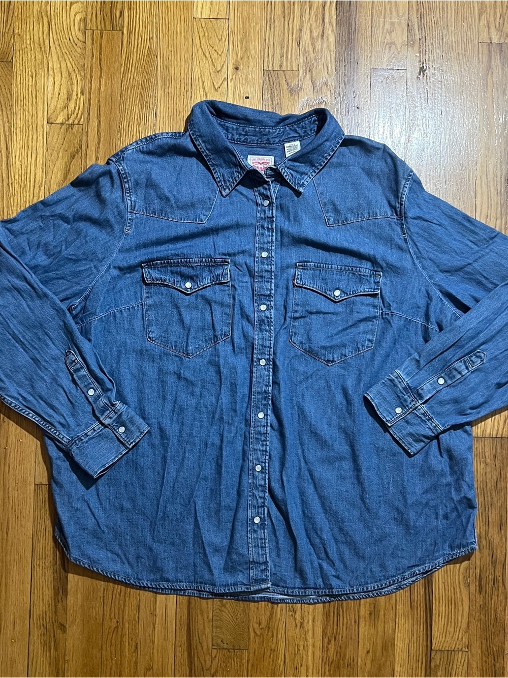 Levi’s Ultimate Western Women’s 3XL Blue Denim LS Button-Up Point Pockets BNWT